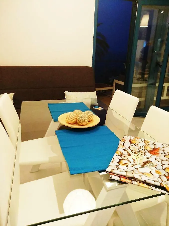 Apartamento Primera linea de Playa Castell de Ferro 0*,